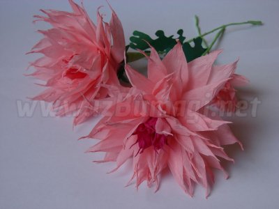 Хризантема из гофрированной бумаги: создаем красивые цветы