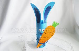 Realizzare un coniglietto di carta
