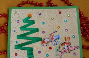 Новогодняя открытка из бумаги и других материалов – интересный мастер-класс для детей