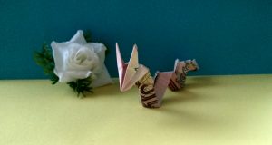 Манигами змея из купюры – схема сборки