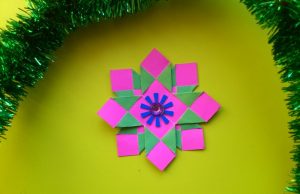 Floco de neve de módulos quadrados - Artesanato de Ano Novo em papel