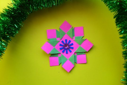 Снежинка от квадратни модули - Новогодишни занаяти от хартия