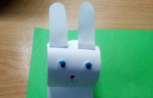 ماستر كلاس: أرنب رائع مصنوع من مواد يدوية الصنع ماستر كلاس: أرنب رائع مصنوع من مواد يدوية الصنع