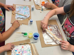 ✨ Гравюра на фольге: волшебный мир металлического тиснения для детей Процесс гравюры на фольге