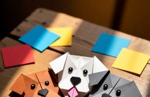 Как да си направим просто животно оригами: 10 идеи за начинаещи. Готови лица на кучета оригами, сгънати от цветна хартия, с нарисувани очи и муцунки.
